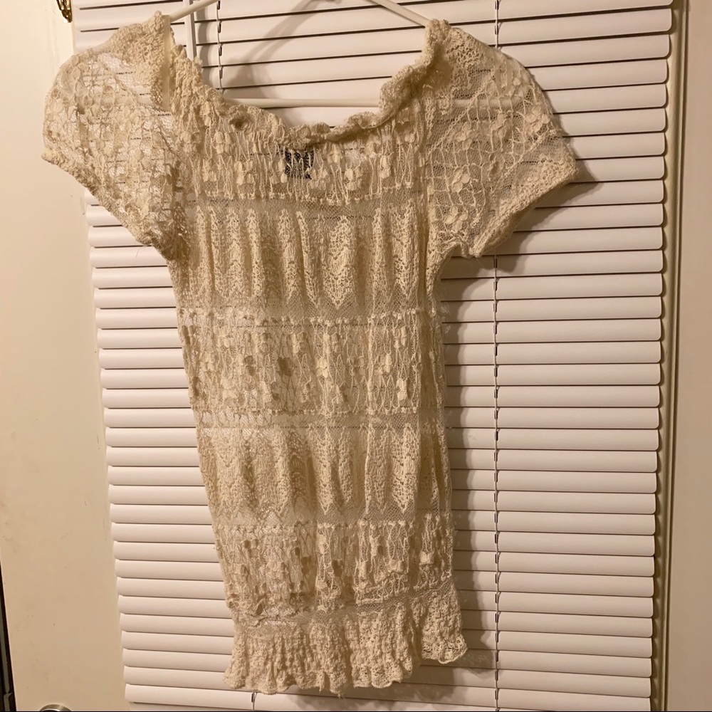2 Lace Tops - Picture 6 of 7